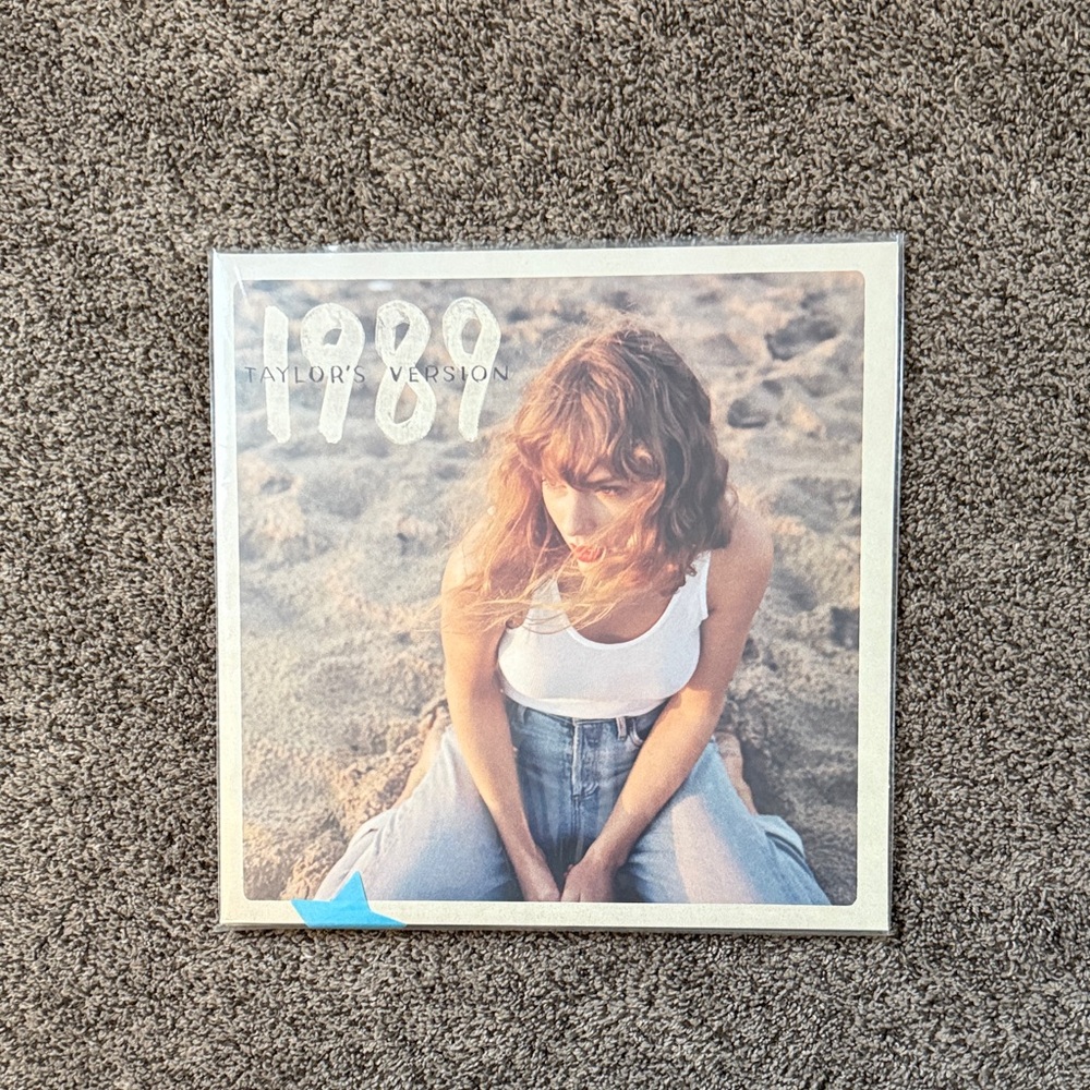 1989 Taylor's Version vinyl record - rose garden pink edition